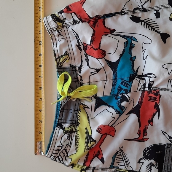 Old Navy large 10 12 shark print swim boardshorts - Picture 10 of 10